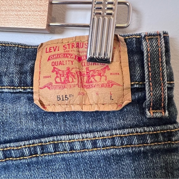 Vintage 515 Levi’s Cut-off Denim Shorts 32” W size 10 Stretch Raw Hem - Picture 5 of 7